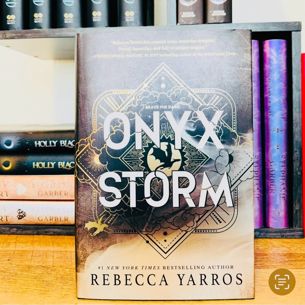 Exclusive ONYX STORM - First Edition by Rebecca Yarros